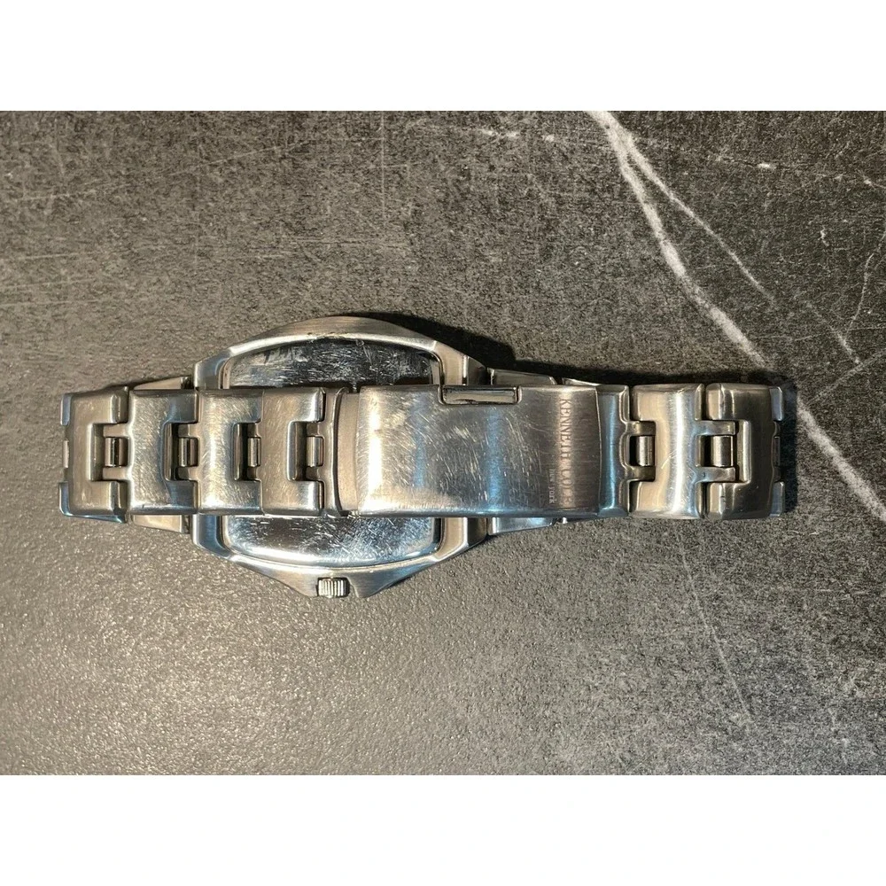 Mens Unique Retro Design Kenneth Cole Watch with Day Date - New Battery